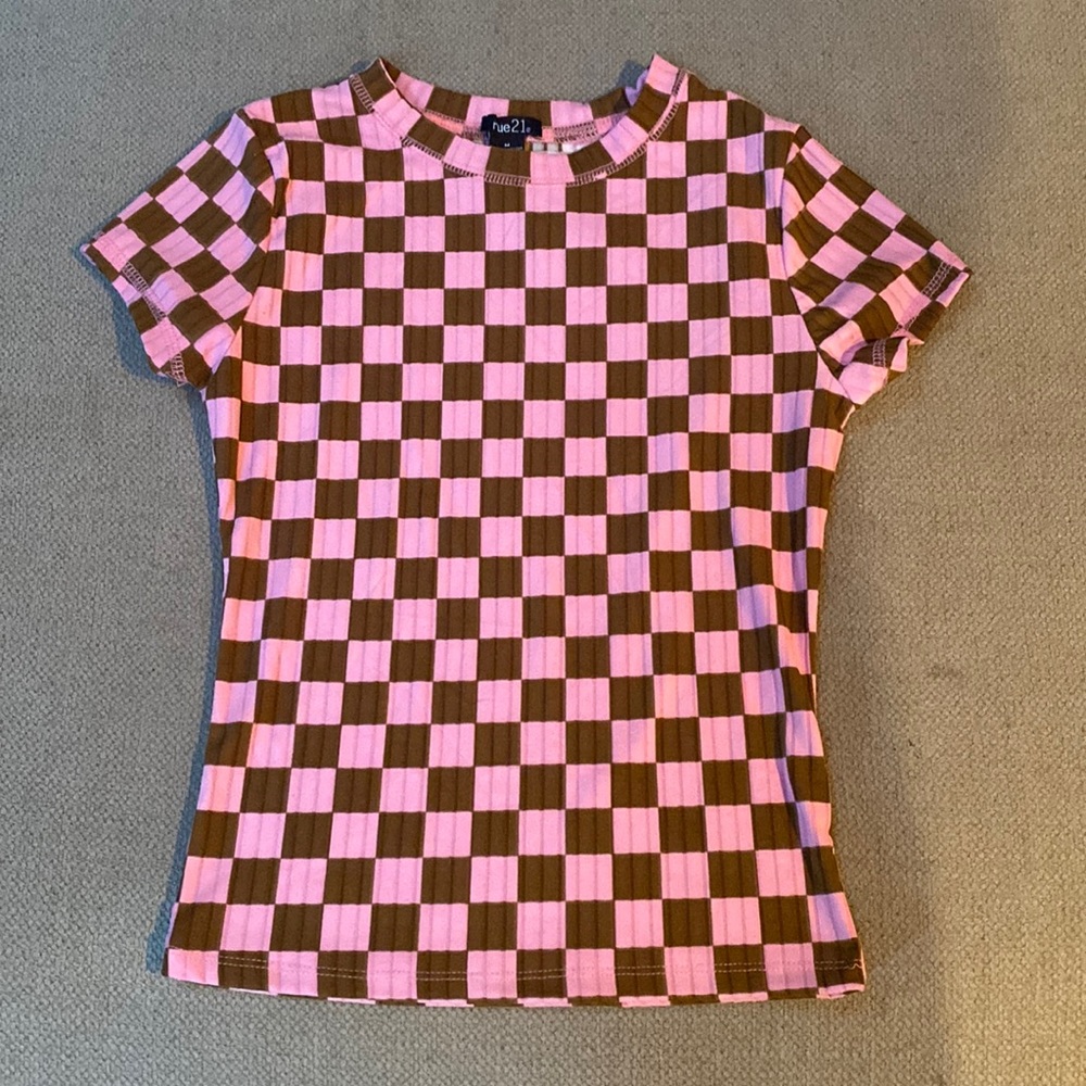Rue 21 pink and brown checkered shirt size women’s medium NWOT never worn